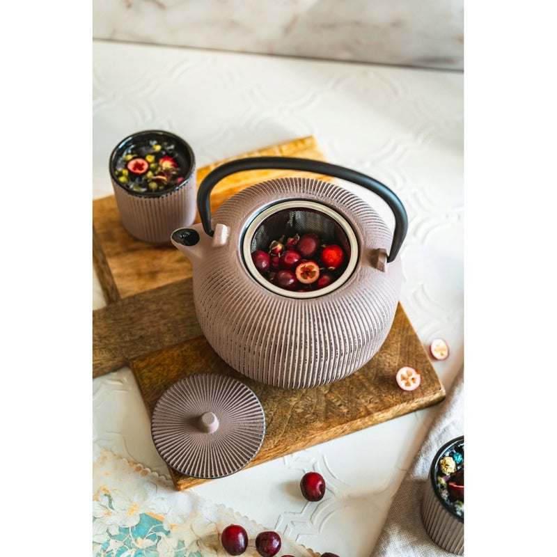 Ceainic infusor Sebastiano, fonta, creme, 1 litru