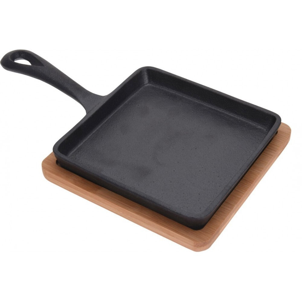 Tigaie tapas, patrat, fonta, suport bambus, 14 x 14 x 3.4 cm, lungime cu maner 24 cm